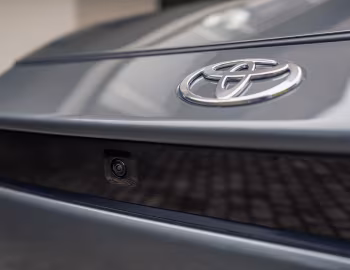 Logotipo Toyota C-HR+ AWD [EU-spec] '2026