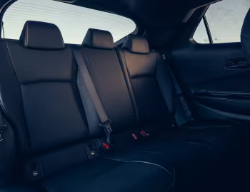 Interior Toyota C-HR HEV [UK-spec] '2023–pr.