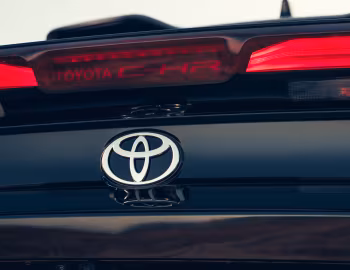 Toyota C-HR HEV [UK-spec] '2023–pr.