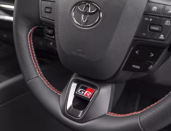 Interior Toyota C-HR HEV GR Sport [Australia] '2024–pr.