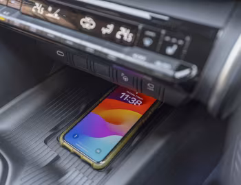 Interior Toyota C-HR HEV Koba [Australia] '2024–pr.