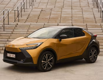 Toyota C-HR PHEV [EU-spec] '2024–pr.