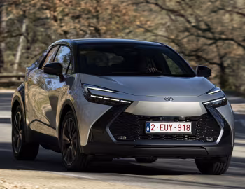 Toyota C-HR PHEV [EU-spec] '2024–pr.