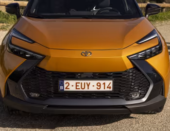 Toyota C-HR PHEV [EU-spec] '2024–pr.