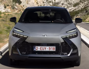 Toyota C-HR PHEV [EU-spec] '2024–pr.