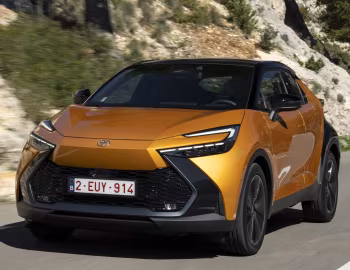 Toyota C-HR PHEV [EU-spec] '2024–pr.