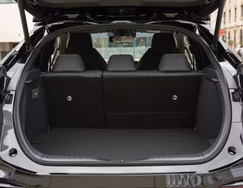 Ambos Toyota C-HR PHEV [EU-spec] '2024–pr.