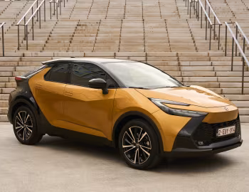 Toyota C-HR PHEV [EU-spec] '2024–pr.