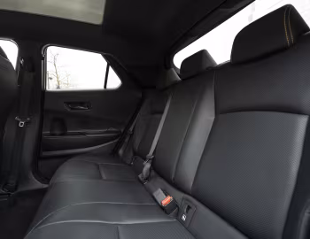 Interior Toyota C-HR PHEV [EU-spec] '2024–pr.