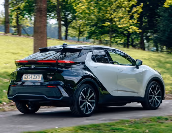 Toyota C-HR PHEV GR Sport [UK-spec] '2024–pr.