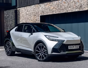Toyota C-HR PHEV GR Sport [UK-spec] '2024–pr.