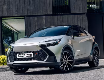 Toyota C-HR PHEV GR Sport [UK-spec] '2024–pr.