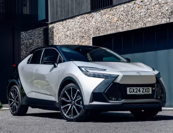 Toyota C-HR PHEV GR Sport [UK-spec] '2024–pr.