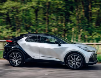 Toyota C-HR PHEV GR Sport [UK-spec] '2024–pr.
