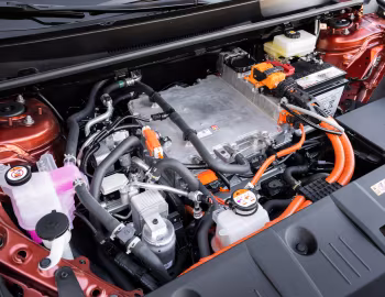 Bajo el capó 2026 Toyota C-HR XSE [North America] '2026