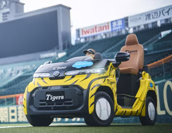 Toyota C⁺pod Hanshin Koshien Stadium Home Team Relief Car [Japan] (ZAZ-RMV12) '2022