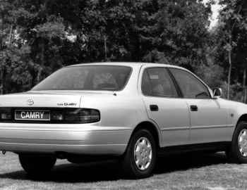Toyota Camry (XV10) '1991–96