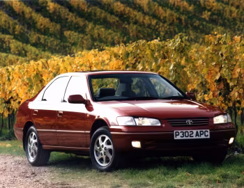Toyota Camry [UK-spec] (MCV21) '1996–99