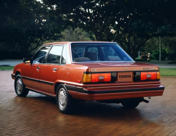 1983–84 Toyota Camry [North America] (V10) '03.1983–84