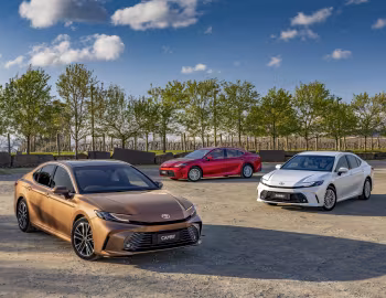 Toyota Camry '2024–pr.