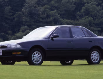 Toyota Camry [Japan] (SV30) '07.1990–06.1994