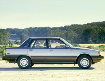 1985–86 Toyota Camry LE [North America] (V10) '1984–86