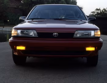 1991 Toyota Camry 4-door Deluxe Sedan [North America] (SV21) '09.1990–91