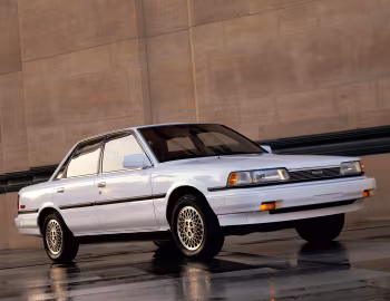 1987–88 Toyota Camry 4-door LE Sedan [North America] (SV21) '1986–88