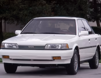 1989 Toyota Camry 4-door LE Sedan [North America] (SV21) '1988–89