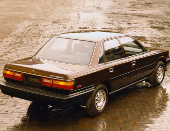 1989 Toyota Camry 4-door Sedan [North America] (SV21) '1988–89