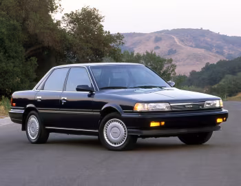 1989 Toyota Camry 4-door V6 LE Sedan [North America] (VZV21) '1988–89