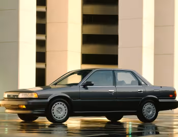 1989 Toyota Camry 4-door V6 LE Sedan [North America] (VZV21) '1988–89