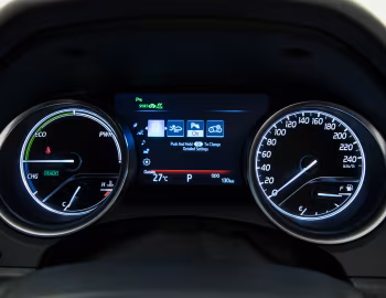 Torpedo Toyota Camry Ascent Sport Hybrid [Australia] '2017–21
