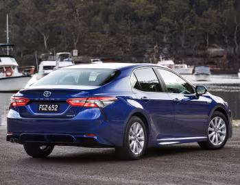 Toyota Camry Ascent Sport Hybrid [Australia] '2017–21