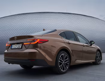 Toyota Camry HEV [EU-spec] '2024–pr.