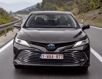 Toyota Camry Hybrid [EU-spec] '2019–20