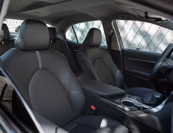 Interior Toyota Camry Hybrid [EU-spec] '2020–24