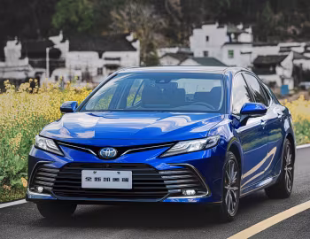 Toyota Camry Hybrid [China] '2021–23