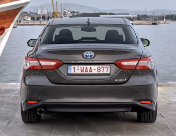Toyota Camry Hybrid [EU-spec] '2019–20