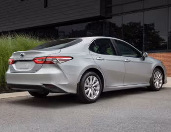 2018–20 Toyota Camry Hybrid LE [North America] '2017–20