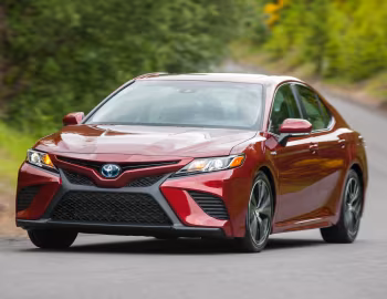 2018–20 Toyota Camry Hybrid SE [North America] '2017–20
