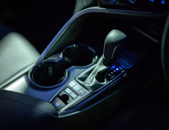Interior Toyota Camry Hybrid WS [Japan] '08.2018–12.2020