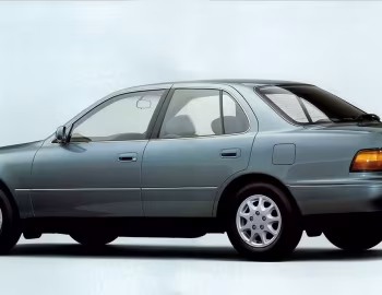 Toyota Camry [Japan] (SV30) '07.1990–06.1994
