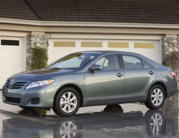2010–11 Toyota Camry LE [North America] '2009–11