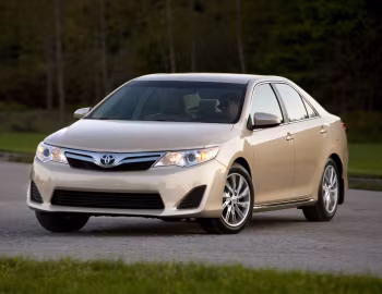 2012–14 Toyota Camry LE [North America] '2011–14
