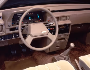 Panel frontal 1985–86 Toyota Camry LE [North America] (V10) '1984–86