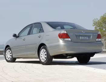 2005–06 Toyota Camry LE [North America] (ACV30) '2004–06