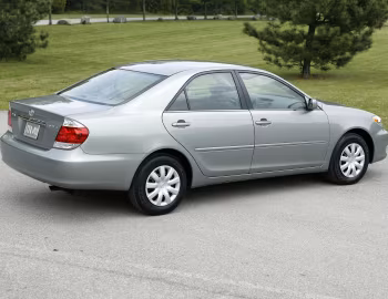 2005–06 Toyota Camry LE [North America] (ACV30) '2004–06