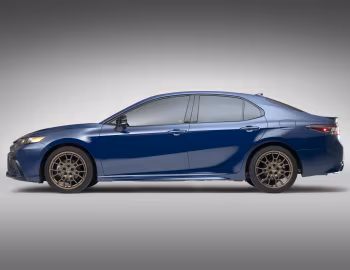 2023–24 Toyota Camry SE "Nightshade" [North America] '2022–24