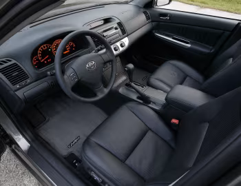 Interior 2005–06 Toyota Camry SE [North America] (ACV30) '2004–06